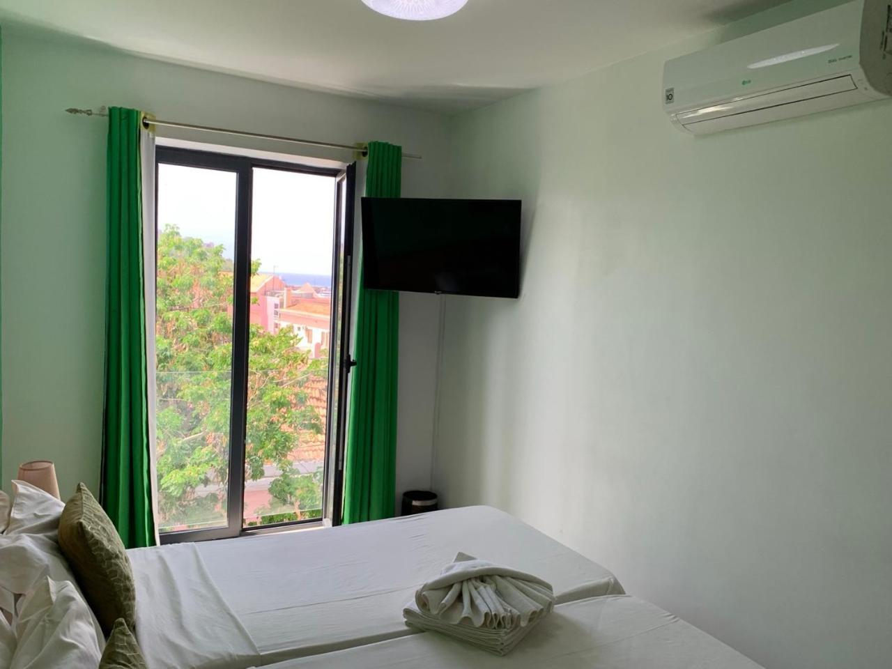 Deluxe Aparthotel Praia Exterior foto